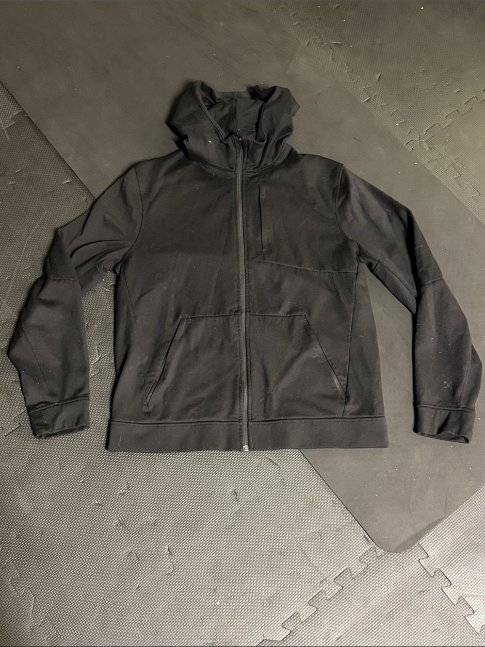 Men’s Lululemon Black Full-Zip Hoodie with Hood (size Large)